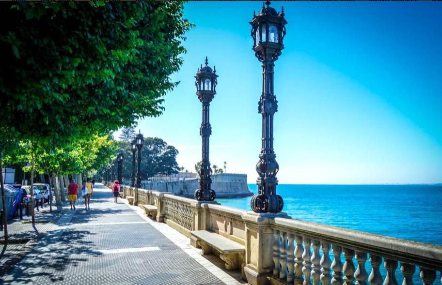 Bonito Apartamento Junto Al Gran Teatro Falla Cadiz Dış mekan fotoğraf