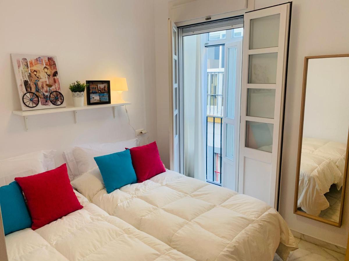 Bonito Apartamento Junto Al Gran Teatro Falla Cadiz Dış mekan fotoğraf